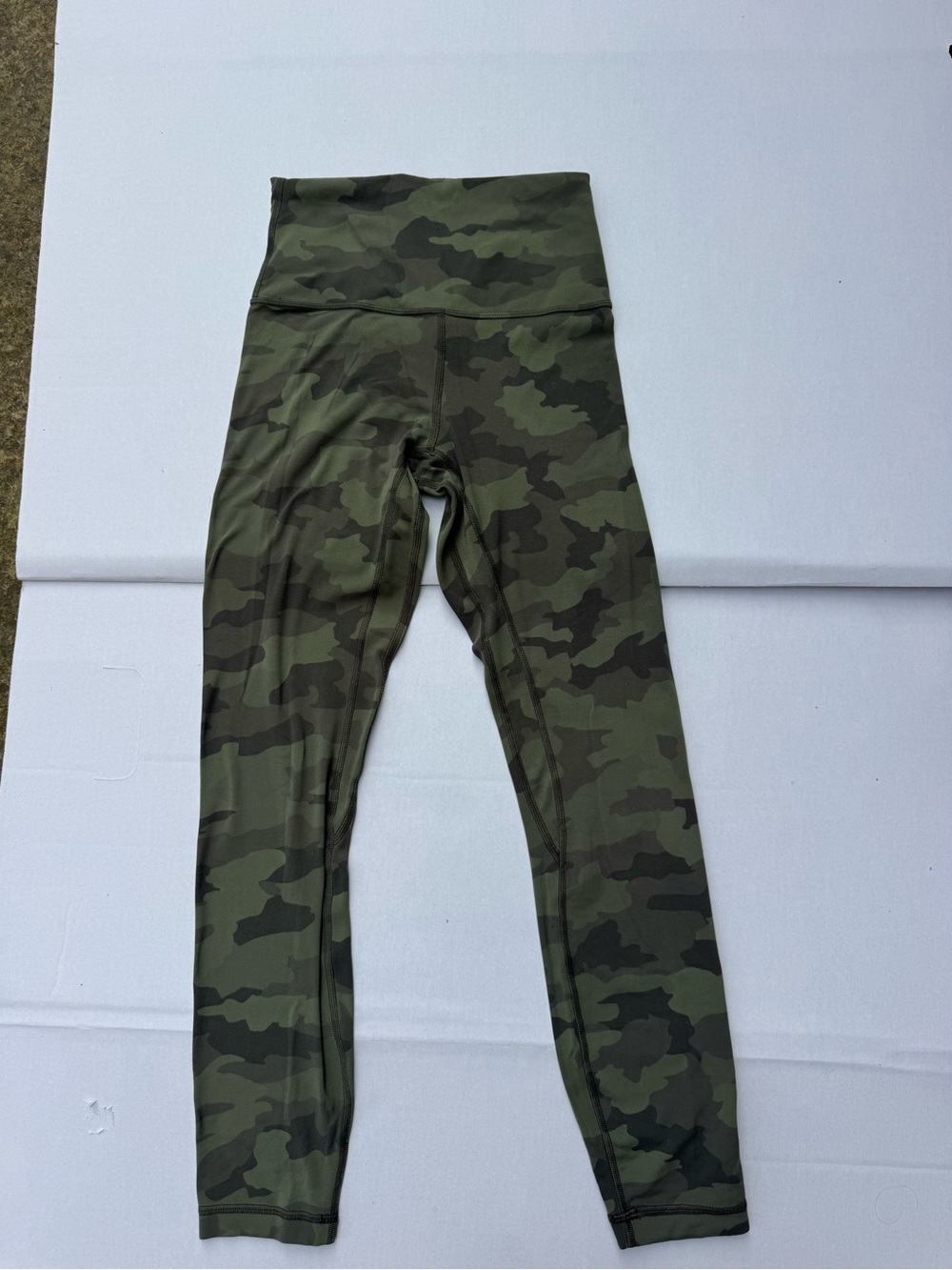 lululemon athletica Women's Camo High-Rise Leggings - Olive/Forest